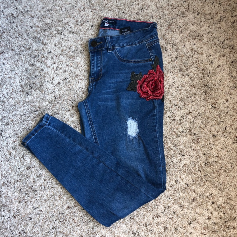 Jeans Floral Details